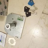 Cilindro Mottura con 3 chiavi.