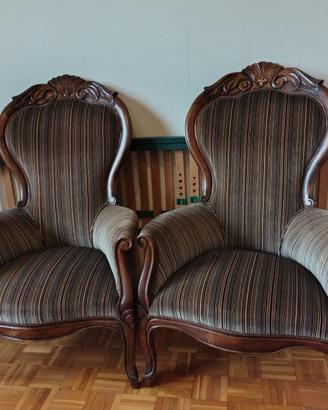 Salottino d’epoca: divano e coppia poltrone