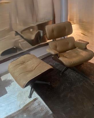 Poltrona Herman Miller Eames Lounge Chair + ottoma