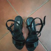 Sandali camoscio neri eleganti