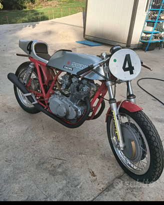 Suzuki racing