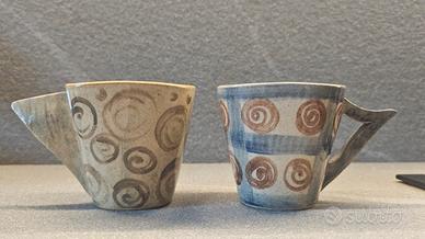 Coppia di tazzine artigianali in ceramica