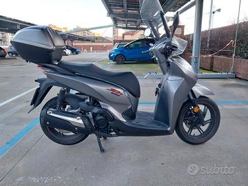 Honda SH sport 300