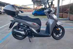 Honda SH sport 300 2018 13000 km
