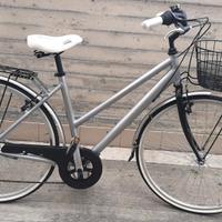 Bicicletta City-Bike Donna Alluminio 28" - NUOVA*