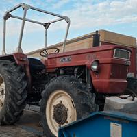 Trattore agricolo Fiat 420 DT usato con servosterz