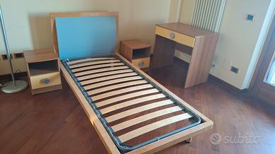 Letto ,scrivania, comodini