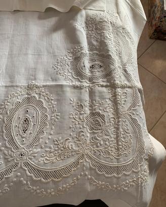 Lenzuola matrimoniale con federe