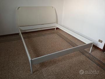 Struttura letto matrimoniale Ikea