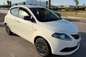 Lancia Ypsilon Hybrid Gold 2023 Nav e Retrocamera