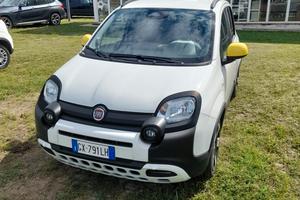 Fiat Panda Cross 1.0 Hybrid Promo