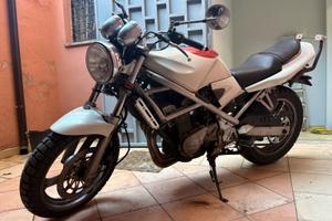 Suzuki Bandit 400 91’