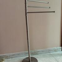 Piantana porta asciugamani