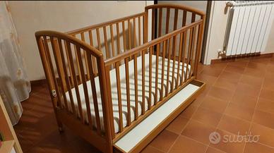 Lettino Pali con cassetto e materasso 