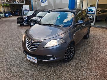 Lancia Ypsilon 0.9 TwinAir 85 CV 5 porte Metano Ec