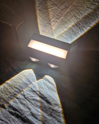 Applique in alluminio LED da parete 8W 3000K IP65