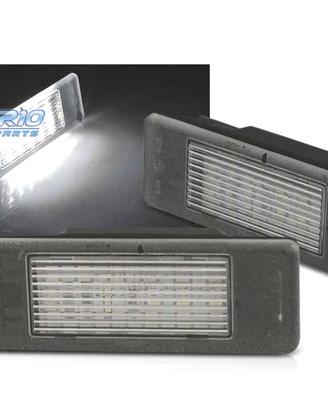 LUCI TARGA A LED NISSAN QASHQAI JUKE NAVARA MERCED