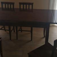 Tavolo noce con 6 sedie