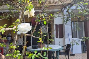 3 LOCALI A GIUGLIANO IN CAMPANIA