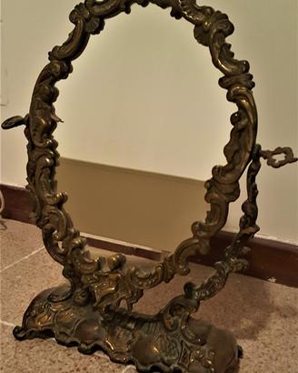 Antico specchio basculante da tavolo in bronzo