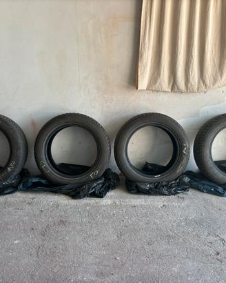 4 pneumatici Bridgeston Blizzak, 195/55 R16 87H