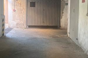 Box / locale deposito di Mq 65