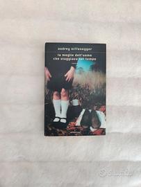 Libro La moglie dell’uomo che viaggiava nel tempo