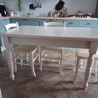 tavolo e sedile shabby