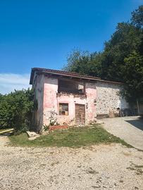 rustico con capannone 