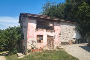 rustico con capannone 