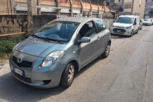 Yaris 1.3 AUTOMATICA  97.000km!! 