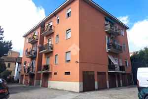 2 LOCALI A PAVIA