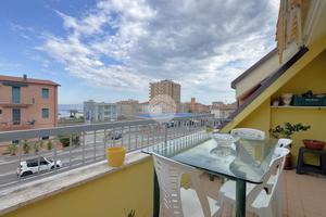 4 LOCALI A GROTTAMMARE