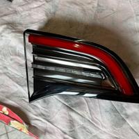 Fanale posteriore interno sinistro tesla model Y
