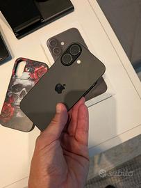 Iphone 16 perfetto con garanzia e scontrino