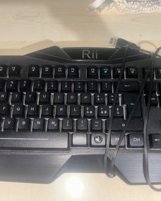 Mouse e tastiera gaming