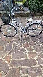 Bici da donna Atala Discovery