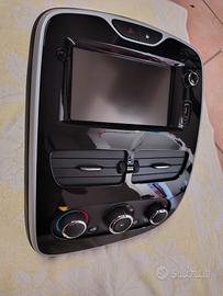 medianav navigatore autoradio Renault Clio 4