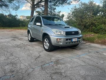 Toyota RAV4 2.0 D4D 3 PORTE ISCRITTA ASI
