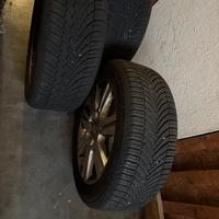 Cerchi in lega piu gomme e 1 ruota di scorta Audi
