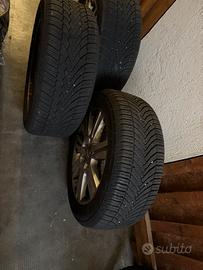 Cerchi in lega piu gomme e 1 ruota di scorta Audi