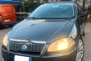 Fiat Croma 2.4 Multijet 20V aut. Must
