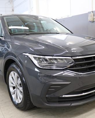 VOLKSWAGEN Tiguan 2.0 TDI 150 CV SCR DSG Life