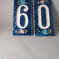 LOTTO 2 PIASTRELLE CERAMICA NUMERI 0 9(6)