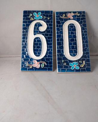 LOTTO 2 PIASTRELLE CERAMICA NUMERI 0 9(6)
