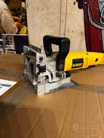 Fresatrice lamellare Dewalt