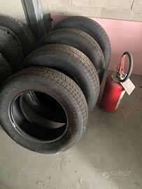 4gomme furgoncino.