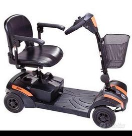 Scooter elettrico per persone con disabilità
