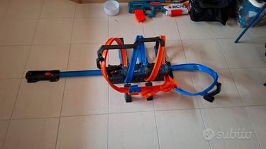 pista Hot Wheels schianti rotanti