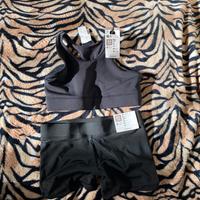 Top e pantaloncini palestra